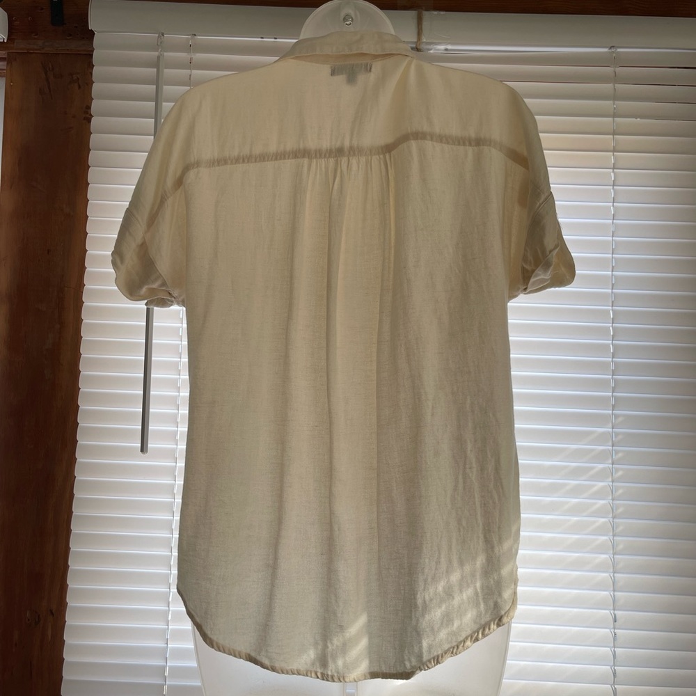 Button down blouse - Picture 2 of 2